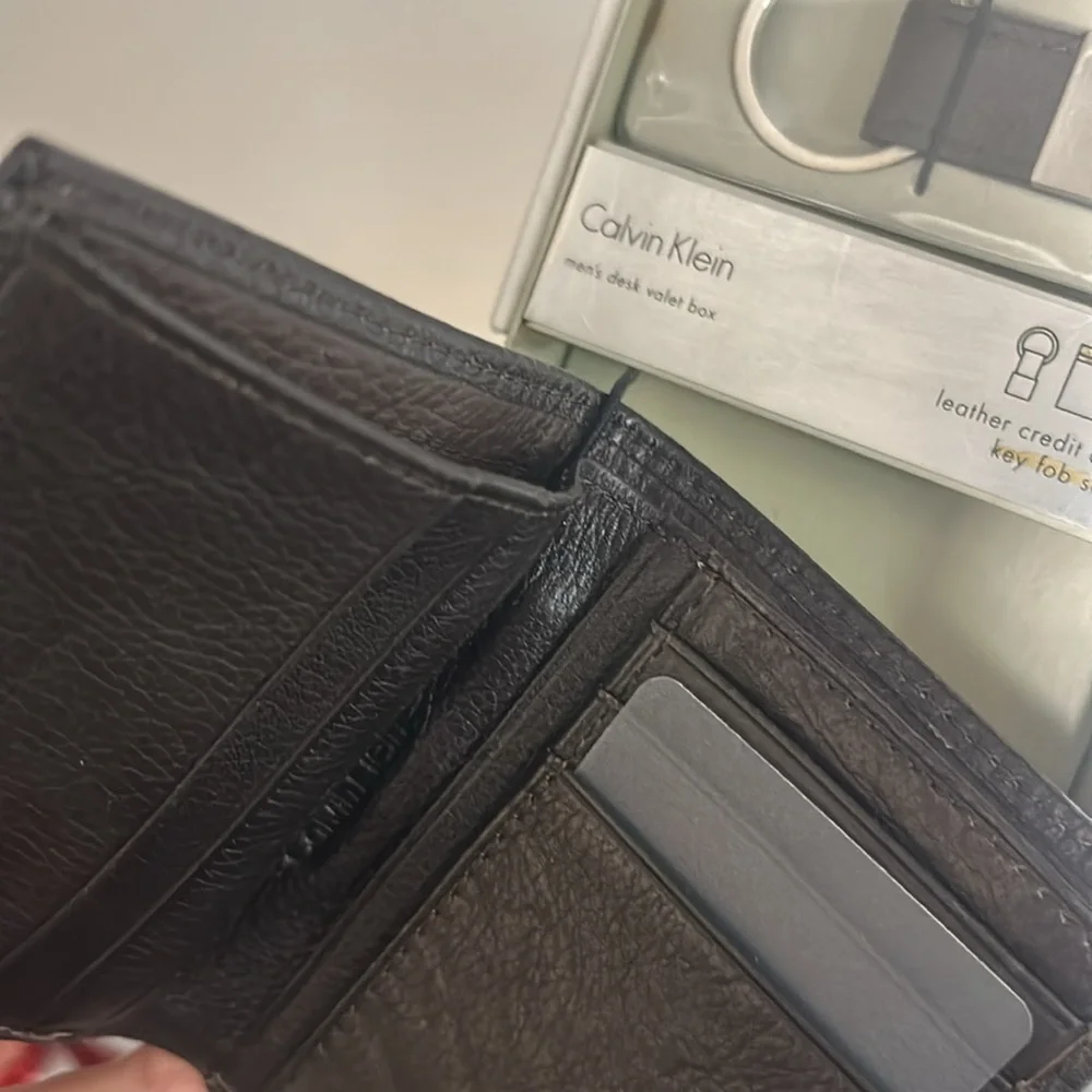 Calvin Klein 79277 Brown Credit Card / Wallet Gift Box Set - NWT